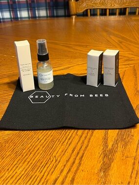 Beauty From Bees 5 Piece Set Cleanser, Serum, Radiance Powder, Exfoliate and Bag